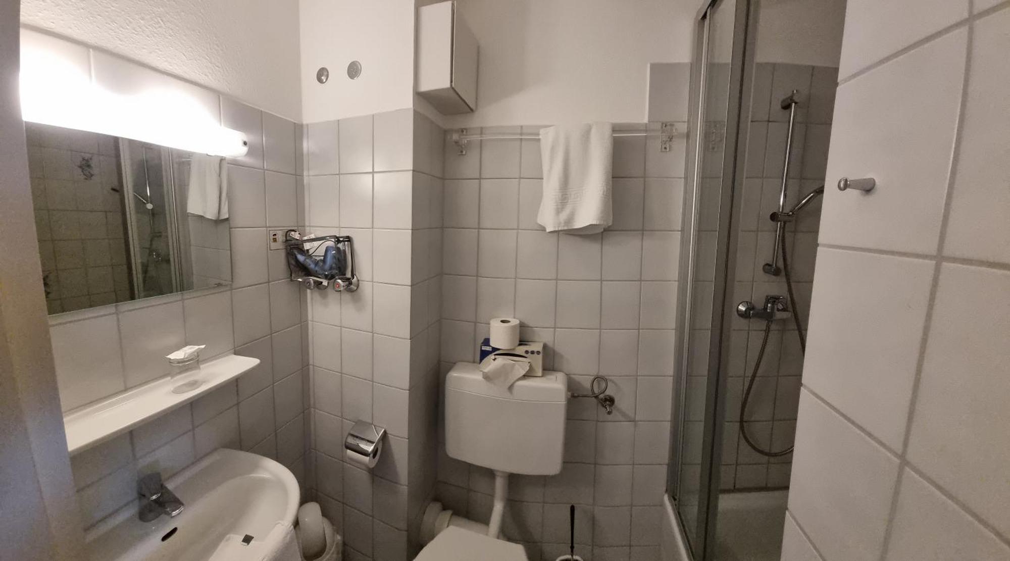 Hotel-Cafe-Lindow Wenningstedt-Braderup Екстериор снимка